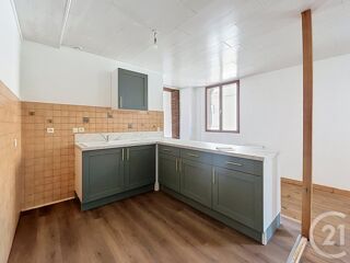  Appartement à louer 3 pièces 79 m²