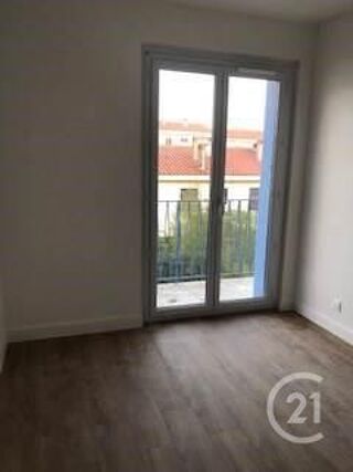  Appartement à louer 4 pièces 80 m²