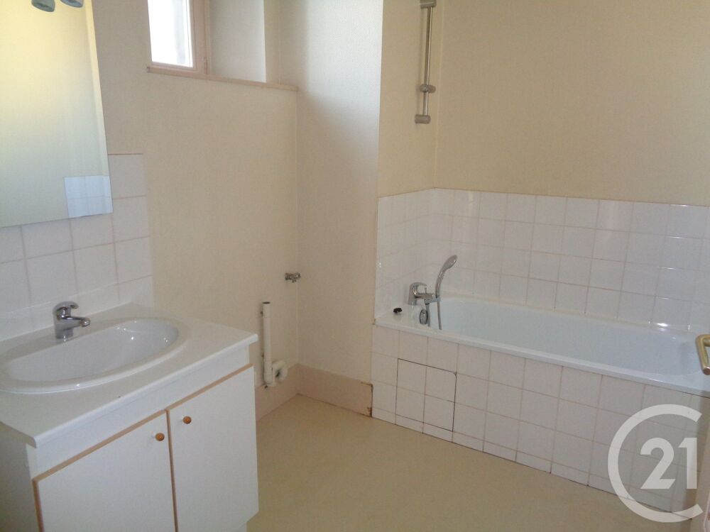 location Appartement - 3 pièce(s) - 80 m² Besançon (25000)