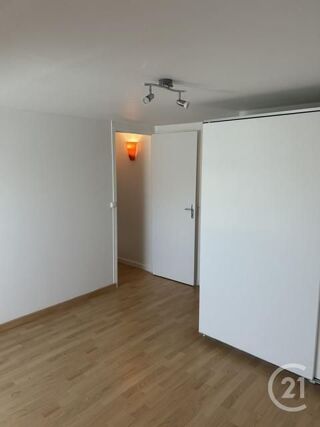  Appartement à louer 2 pièces 46 m²