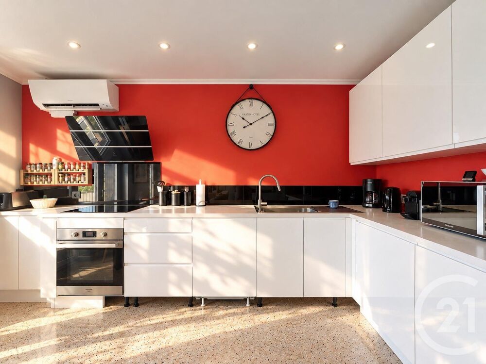 vente Appartement - 4 pièce(s) - 80 m² Juan Les Pins (06160)