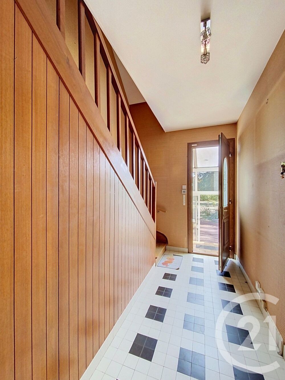 vente Maison - 6 pièce(s) - 137 m² La Madeleine-sur-Loing (77570)