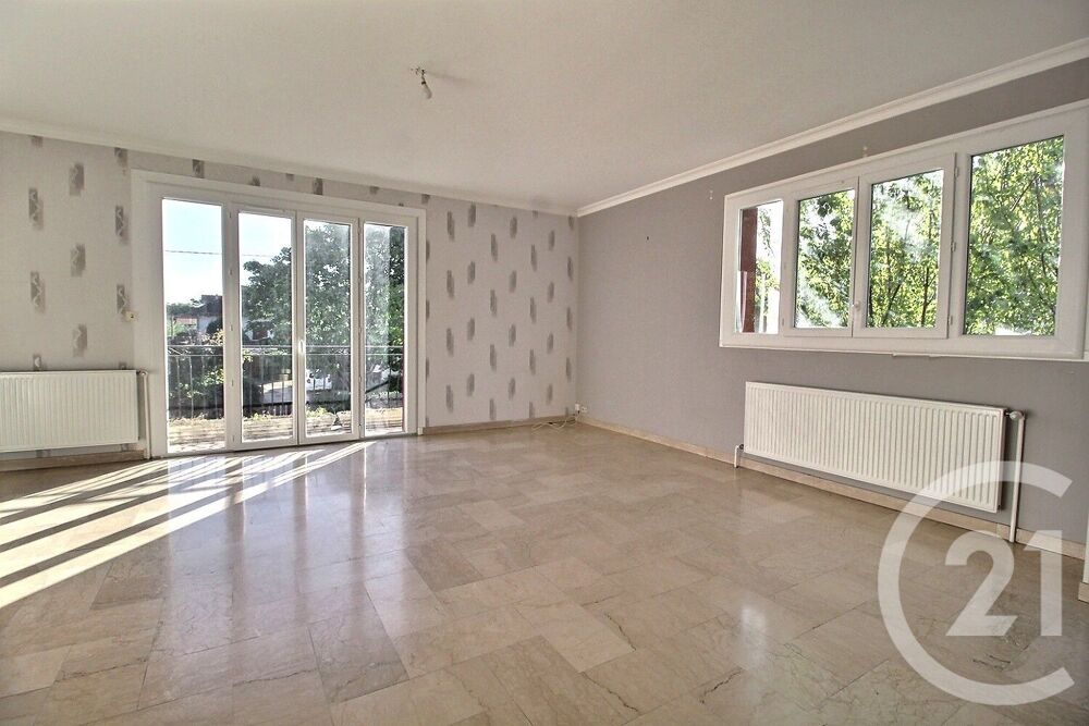 vente Maison - 8 pièce(s) - 237 m² Miribel (01700)