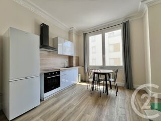  Appartement à louer 2 pièces 36 m²