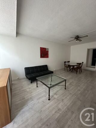  Appartement � louer 2 pi�ces 55 m�