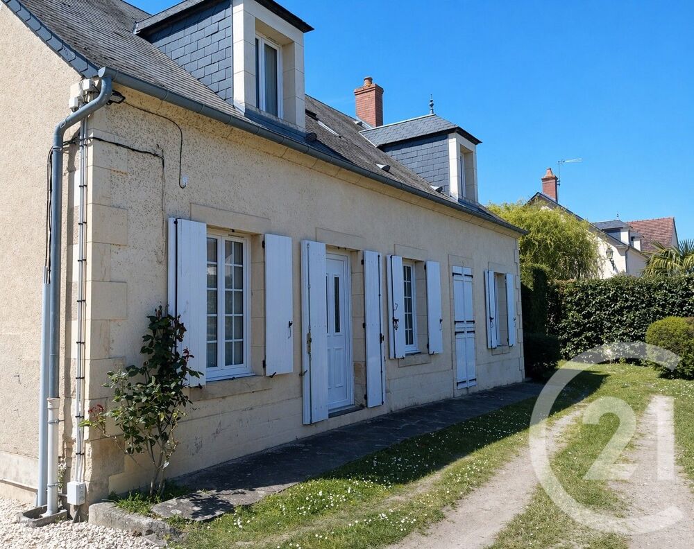 Située sur la charmante commune de Cuffy, proche des com....