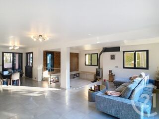  Maison  vendre 9 pices 373 m