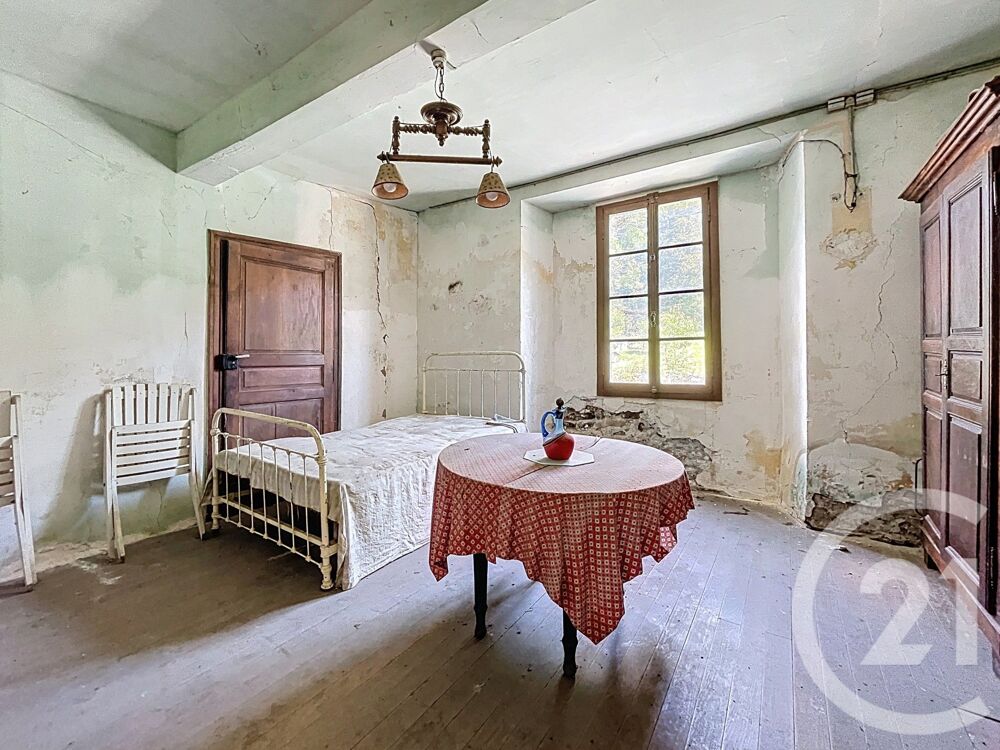 À Aleu, cette grande maison en pierre au potentiel excep....