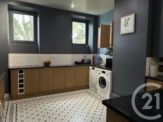  Appartement � louer 6 pi�ces 164 m�