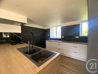  Appartement à louer 4 pièces 68 m²