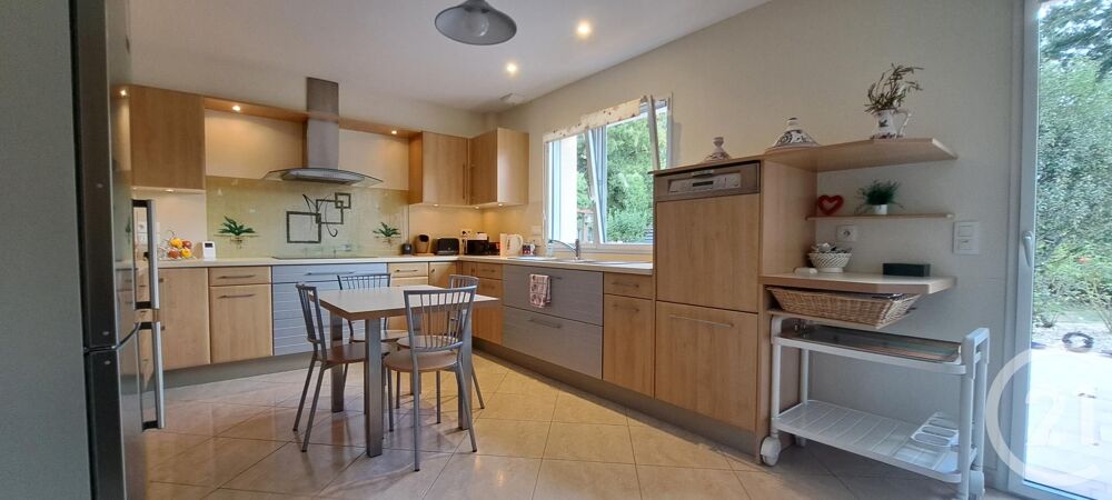 vente Maison - 8 pièce(s) - 376 m² Saint-Avé (56890)