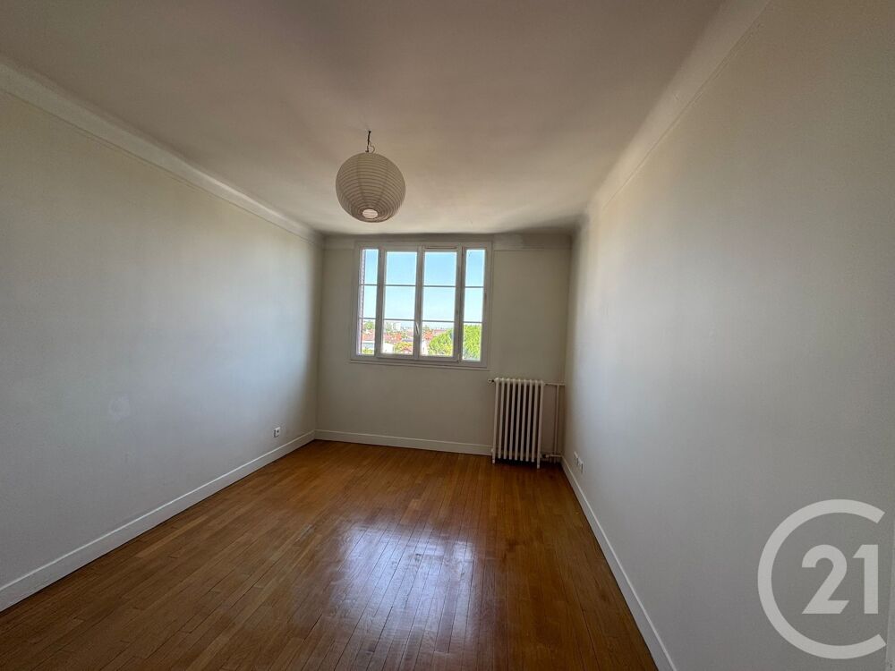 COLOMBES : Rue Guerlain, Grand 3 pièces de 72 m² à 7 min....