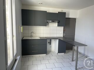  Appartement à louer 3 pièces 51 m²