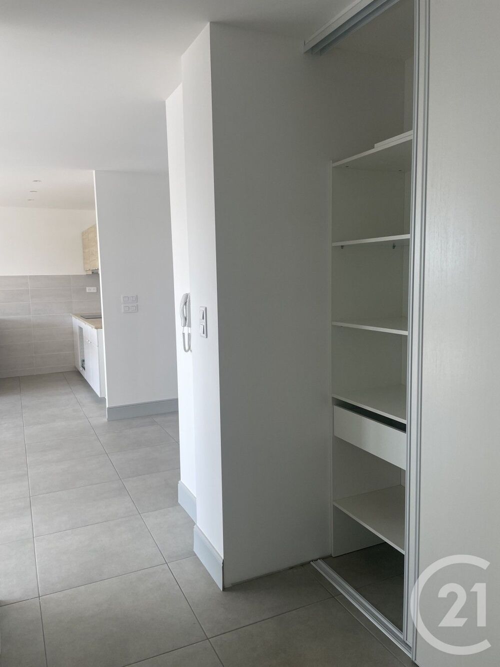 location Appartement - 4 pièce(s) - 105 m² Montpon-Ménestérol (24700)