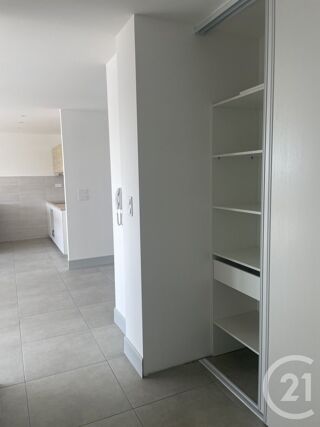 location Appartement - 4 pièce(s) - 105 m² Montpon-Ménestérol (24700)