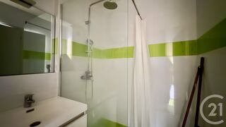  Appartement à louer 1 pièce 32 m²