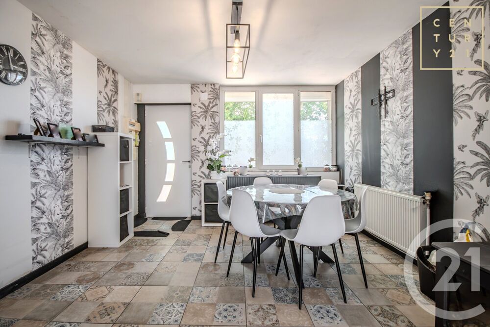 En bref : À découvrir à Bachant, cette maison à vend....