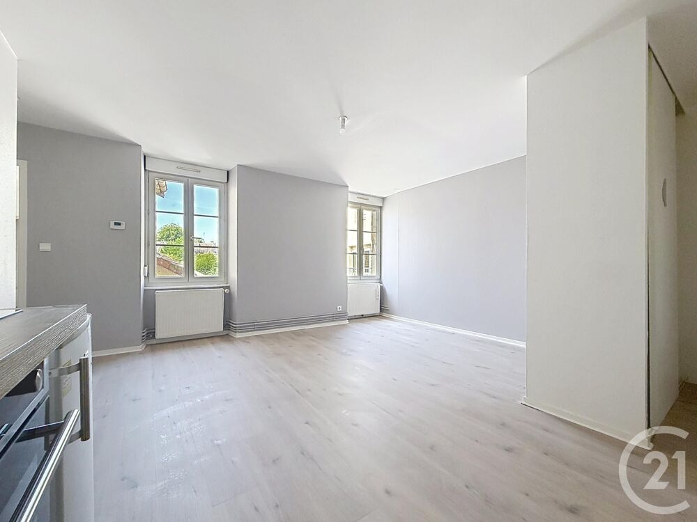 CENTURY 21 GSM IMMO vous propose à Lure, centre ville av....