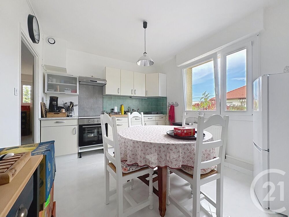 location Appartement - 2 pièce(s) - 61 m² Héricourt (70400)
