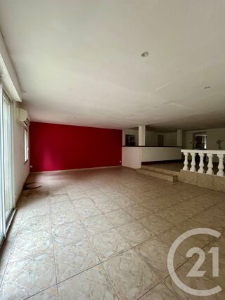  Maison � vendre 5 pi�ces 220 m�