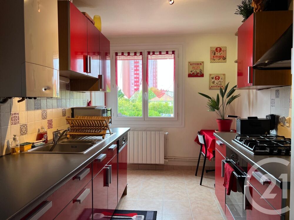Appartement de 71m², dans un quartier très calme de Neve....