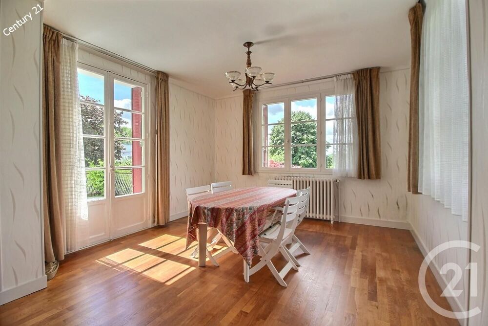 Dans un quartier recherché de Château-Thierry, venez déc....