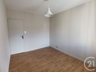  Appartement à louer 2 pièces 50 m²