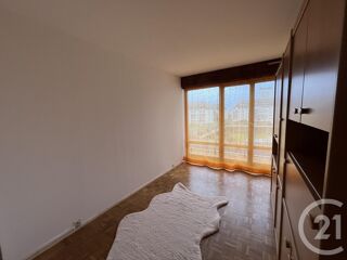  Appartement � louer 4 pi�ces 86 m�