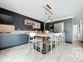  Maison � vendre 7 pi�ces 236 m�