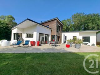  Maison � vendre 6 pi�ces 210 m�