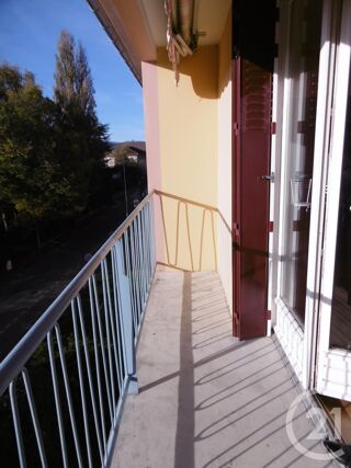  Appartement à louer 4 pièces 67 m²