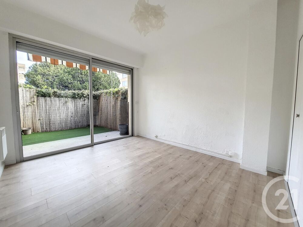 location Appartement - 2 pièce(s) - 40 m² Mandelieu-la-Napoule (06210)