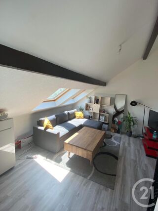  Appartement à louer 2 pièces 32 m²