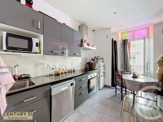 Immeuble à vendre 560 m²
