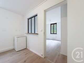 Appartement à louer 2 pièces 23 m²
