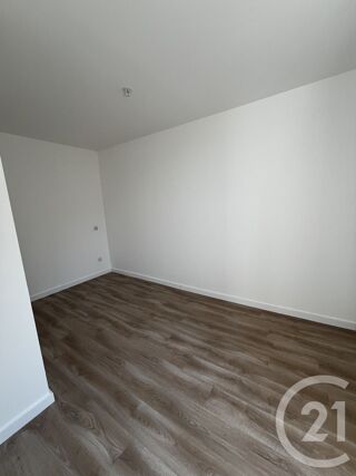  Appartement à louer 2 pièces 28 m²