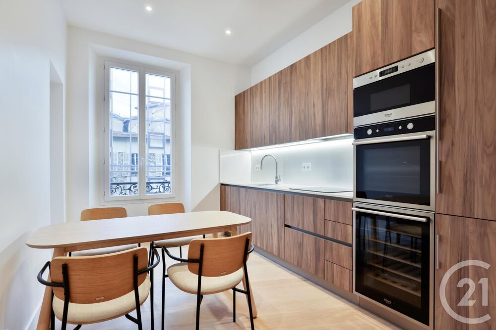 vente Appartement - 5 pièce(s) - 135 m² Nice (06300)