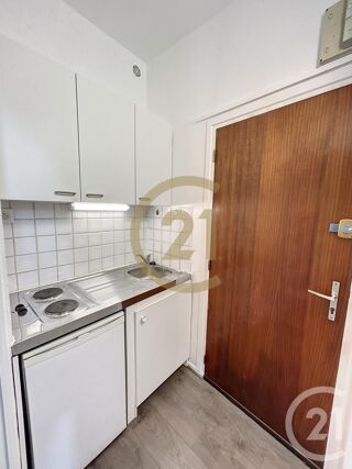  Appartement à louer 1 pièce 19 m²