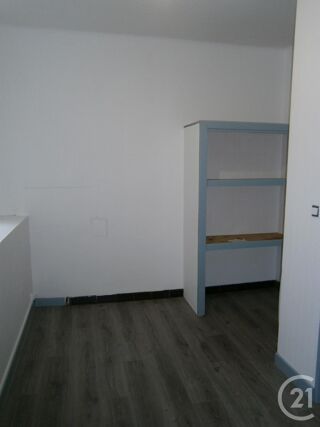  Appartement à louer 3 pièces 71 m²