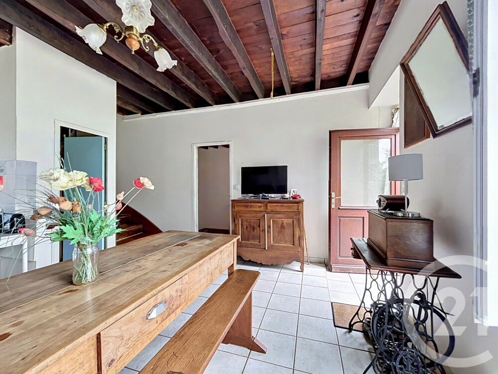 COURNON, proche de la GACILLY : maison en Pierres couver....