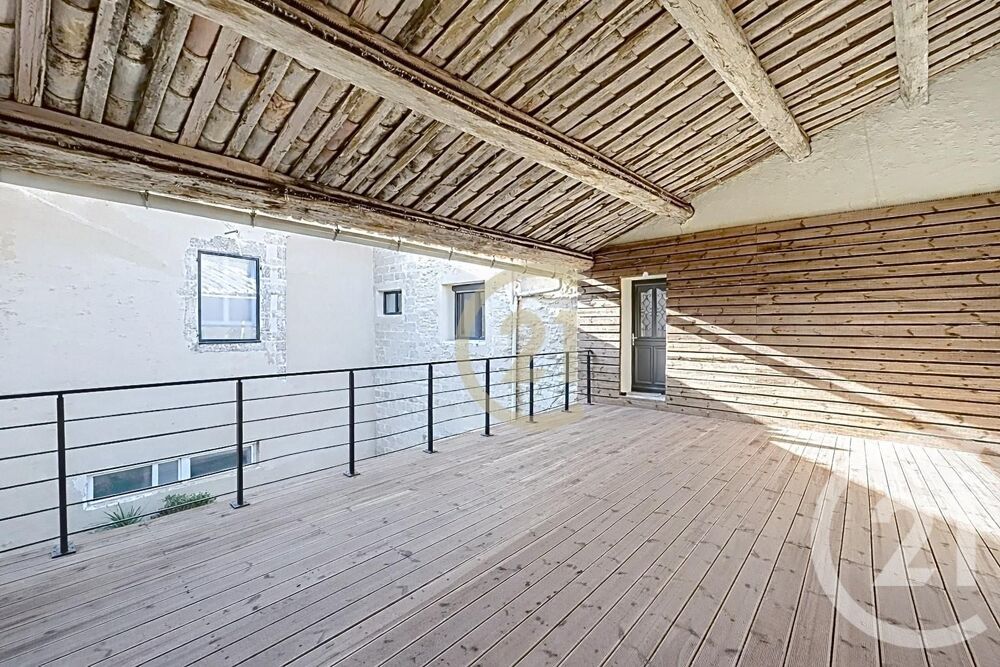 - **Maison de village en pierre entièrement rénovée avec....