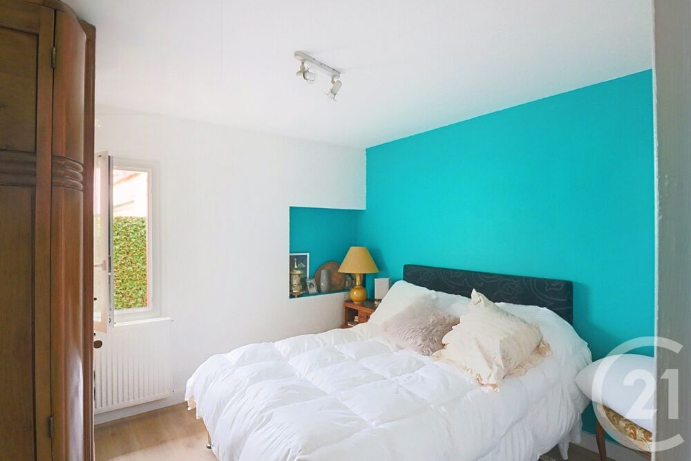 vente Maison - 6 pièce(s) - 210 m² Montpon-Ménestérol (24700)