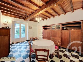  Maison � vendre 5 pi�ces 220 m�