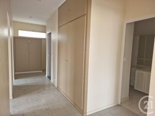  Appartement à louer 3 pièces 76 m²