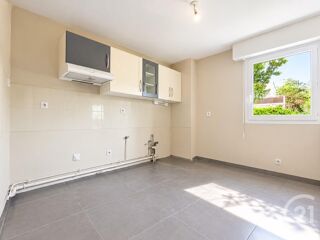  Appartement à vendre 4 pièces 83 m²