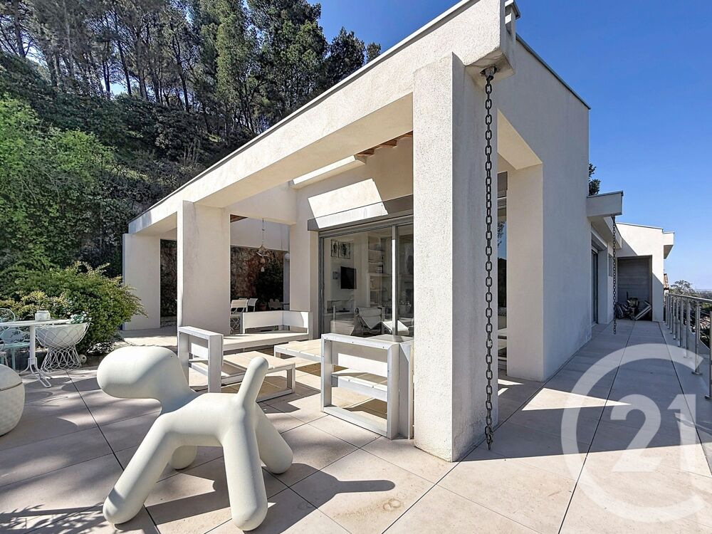 Maison 9 pièces 215 m² · à Chateaurenard · 215 m² · 680 000 €