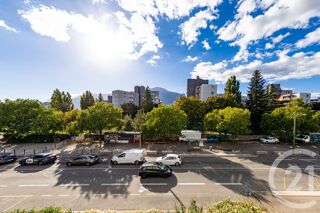  Appartement  vendre 4 pices 85 m