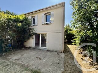  Maison à louer 4 pièces 83 m²
