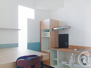  Appartement à louer 3 pièces 71 m²