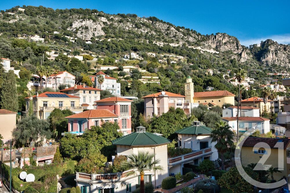 Beaulieu sur mer, au dernier étage d'une résidence de st....